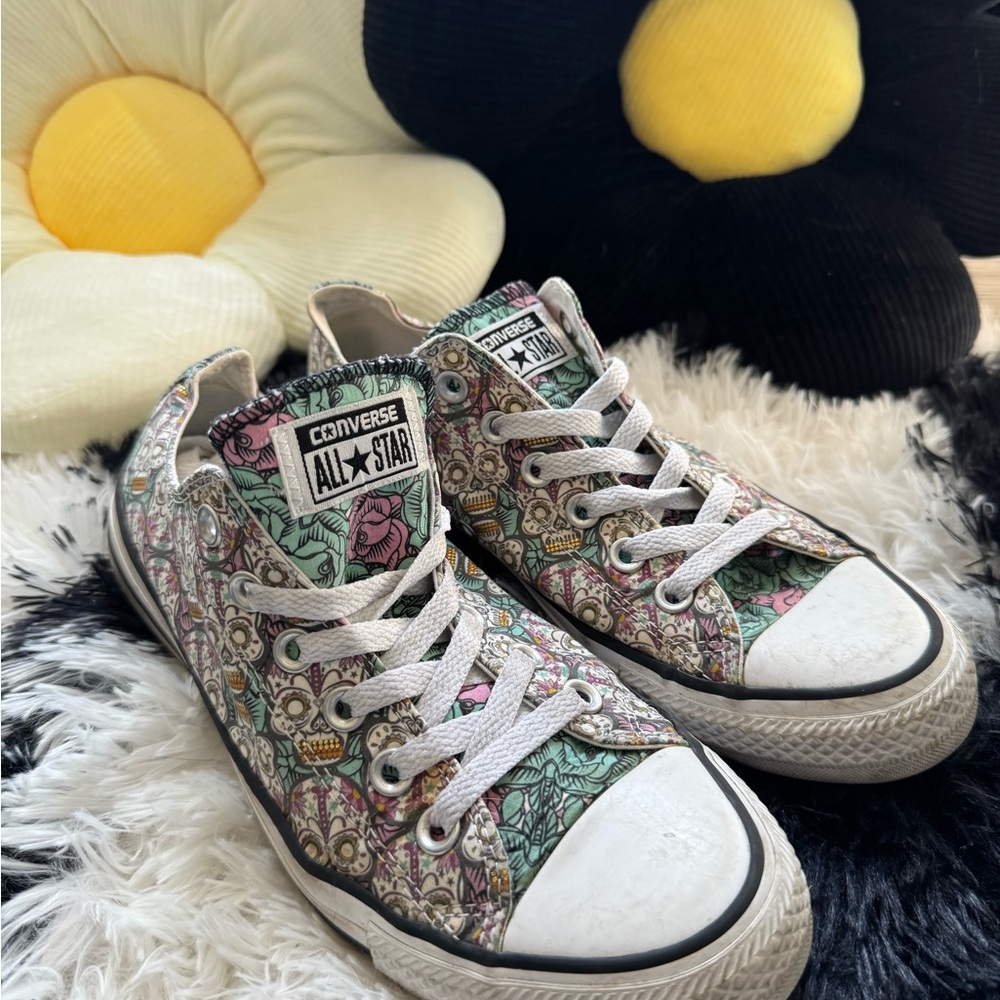 Converse low top day of the dead Sneakers